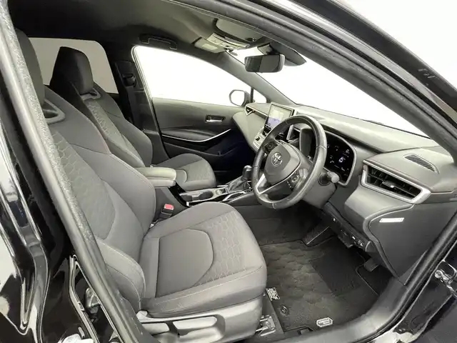 トヨタ カローラ スポーツ ハイブリッドG Z 熊本県 2018(平30)年 7万km アティチュードブラックマイカ 純正9インチナビNSZT-Y68T/(CD/DVD/AM/FM/USB/HDMI/BT)/バックカメラ/ビルトインETC/プリクラッシュセーフティ/レーンキープアシスト/クルーズコントロール追従あり/ブラインドスポットモニター/標識認識機能/電動パーキングブレーキ/前後コーナーセンサー/オートライト/オートマチックハイビーム/ヘッドライトレベライザー/スペアキー1本