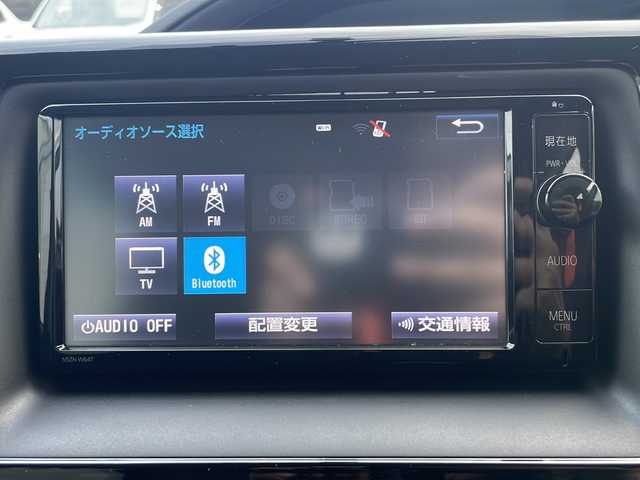 トヨタ ヴォクシー ZS 静岡県 2014(平26)年 4.1万km ブラッキッシュアゲハガラスフレーク 純正ナビ/地デジTV/純正CD/DVD/Bluetooth/バックカメラ/両側パワースライドドア/フリップダウンリアモニター/LEDヘッドライト/アイドリングストップ/純正16インチAW/オートライト/ビルトインETC