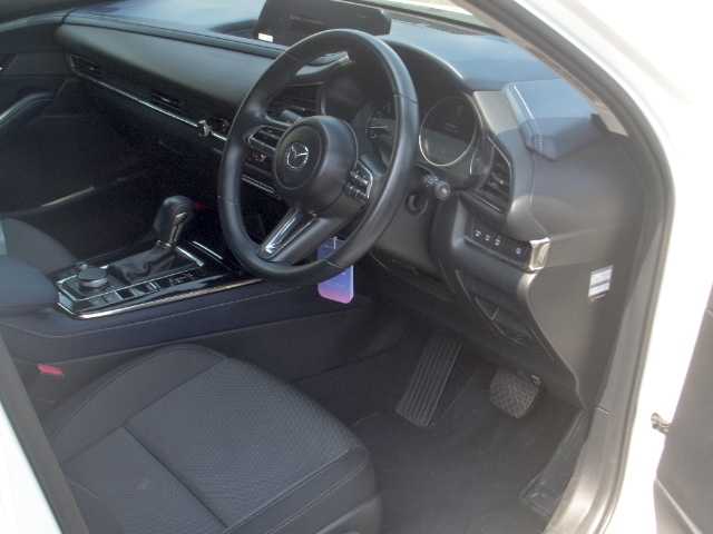 マツダ ＣＸ－３０ 20S 大分県 2020(令2)年 4.1万km スノーフレイクホワイトパールマイカ /　1オーナー/　純正ナビ/　フルセグTV/　Bluetooth/　CD/DVD/　バックモニター/　ETC/　衝突軽減ブレーキ/　レーンキープアシスト/　レーダークルーズコントロール/　コーナーセンサー/　LEDヘッドライト/　スマートキー/　スペアキー/　ドアバイザー/　フロアマット/　社外16インチAW/　純正AW積み込み/