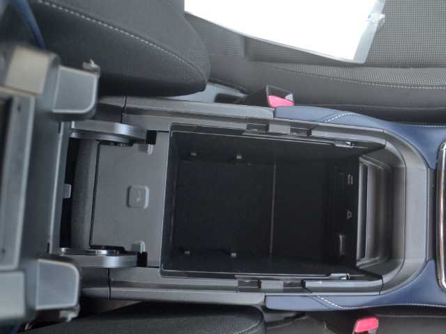 マツダ ＣＸ－３０ 20S 大分県 2020(令2)年 4.1万km スノーフレイクホワイトパールマイカ /　1オーナー/　純正ナビ/　フルセグTV/　Bluetooth/　CD/DVD/　バックモニター/　ETC/　衝突軽減ブレーキ/　レーンキープアシスト/　レーダークルーズコントロール/　コーナーセンサー/　LEDヘッドライト/　スマートキー/　スペアキー/　ドアバイザー/　フロアマット/　社外16インチAW/　純正AW積み込み/