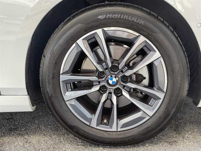 ＢＭＷ ＢＭＷ ２１８ｉ アクティブツアラー Mスポーツ 大阪府 2022(令4)年 0.8万km アルピンホワイトⅢ ワンオーナー/純正HDDナビ/（Bluetooth/AppleCarPlay/AndroidAuto)/アクティブクルーズコントロール/全方位モニター/ブラインドスポットモニター/前後コーナーセンサー/衝突軽減システム/パーキングアシスト/電動リアゲート/ハーフレザーシート（黒）/ヘッドアップディスプレイ/前席パワーシート/運転席メモリーシート/前席シートヒーター/前後ドライブレコーダー/純正LEDヘッドライト/純正17インチAW/ETC/保証書/取扱説明書/スペアキー×１