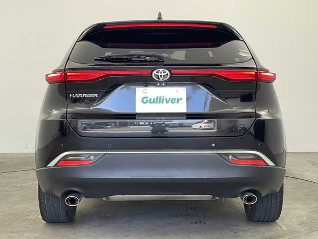 トヨタ ハリアー Z 兵庫県 2020(令2)年 3万km プレシャスブラックパール ・JBLプレミアムサウンド/・Toyota Safety Sense/・プリクラッシュセーフティ/・レーントレーシングアシスト[LTA]/・レーダークルーズコントロール（全車速追従機能付）/・アダプティブハイビームシステム［AHS］/・オートマチックハイビーム[AHB]/・ロードサインアシスト[RSA]/・先行車発進告知機能[TMN]/・パーキングサポートブレーキ（前後方静止物）/・パーキングサポートブレーキ（後方接近車両）＋ブラインドスポットモニター[BSM]/・3灯式LEDヘッドランプ/・LEDフロントフォグランプ/・LEDリヤフォグランプ（右側）/・デジタルインナーミラー（前後方録画機能付）/・12.3型ナビ＆フルセグ＆BT＆USB/・パノラマミックビューモニター/・ETC2.0/・ハンズフリーパワーバックドア（挟み込み防止機能・停止位置メモリー機能付）/・ハーフレザーシート/・スマートキー/・プッシュスタート/・運転席8ウェイパワーシート/・ナノイー/・SRSエアバッグ（運転席・助手席）＋SRSニーエアバッグ（運転席）＋SRSサイドエアバッグ（運転席・助手席）＋SRSカーテンシールドエアバッグ（前後席）