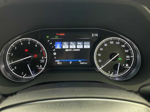 トヨタ ハリアー Z 兵庫県 2020(令2)年 3万km プレシャスブラックパール ・JBLプレミアムサウンド/・Toyota Safety Sense/・プリクラッシュセーフティ/・レーントレーシングアシスト[LTA]/・レーダークルーズコントロール（全車速追従機能付）/・アダプティブハイビームシステム［AHS］/・オートマチックハイビーム[AHB]/・ロードサインアシスト[RSA]/・先行車発進告知機能[TMN]/・パーキングサポートブレーキ（前後方静止物）/・パーキングサポートブレーキ（後方接近車両）＋ブラインドスポットモニター[BSM]/・3灯式LEDヘッドランプ/・LEDフロントフォグランプ/・LEDリヤフォグランプ（右側）/・デジタルインナーミラー（前後方録画機能付）/・12.3型ナビ＆フルセグ＆BT＆USB/・パノラマミックビューモニター/・ETC2.0/・ハンズフリーパワーバックドア（挟み込み防止機能・停止位置メモリー機能付）/・ハーフレザーシート/・スマートキー/・プッシュスタート/・運転席8ウェイパワーシート/・ナノイー/・SRSエアバッグ（運転席・助手席）＋SRSニーエアバッグ（運転席）＋SRSサイドエアバッグ（運転席・助手席）＋SRSカーテンシールドエアバッグ（前後席）