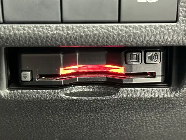 トヨタ ＲＡＶ４ アドベンチャー 愛知県 2020(令2)年 3.2万km アティチュードブラックマイカ 禁煙車/４WD/ワンオーナー/9インチナビ/（CD/DVD/Bluetooth/フルセグTV/SD)/バックカメラ/TRDフロントバンパーガーニッシュ/パノラマサンルーフ/トヨタセーフティセンス/・プリクラッシュセーフティ/・レーダークルーズコントロール/・レーンキープアシスト/・オートマチックハイビーム/・ロードサインアシスト/ドライブレコーダー/ETC/ブラック合皮スポーティシート/パワーシート/NITROpower製17インチアルミホイール/ホワイトレタータイヤ/ブラックルーフレール/ダウンヒルアシストコントロール/電子パーキングブレーキ/オートホールド/ラゲッジマット/オートリトラクダブルミラー/イルミスカッフプレート/ドアハンドルプロテクター/スマートキー/スペアキー有/プッシュスタート/LEDヘッドライト/フロントフォグランプ/リフトアップ