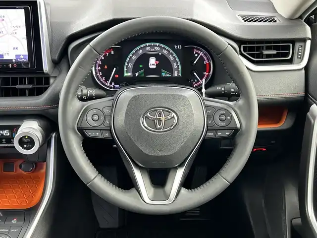 トヨタ ＲＡＶ４ アドベンチャー 愛知県 2020(令2)年 3.2万km アティチュードブラックマイカ 禁煙車/４WD/ワンオーナー/9インチナビ/（CD/DVD/Bluetooth/フルセグTV/SD)/バックカメラ/TRDフロントバンパーガーニッシュ/パノラマサンルーフ/トヨタセーフティセンス/・プリクラッシュセーフティ/・レーダークルーズコントロール/・レーンキープアシスト/・オートマチックハイビーム/・ロードサインアシスト/ドライブレコーダー/ETC/ブラック合皮スポーティシート/パワーシート/NITROpower製17インチアルミホイール/ホワイトレタータイヤ/ブラックルーフレール/ダウンヒルアシストコントロール/電子パーキングブレーキ/オートホールド/ラゲッジマット/オートリトラクダブルミラー/イルミスカッフプレート/ドアハンドルプロテクター/スマートキー/スペアキー有/プッシュスタート/LEDヘッドライト/フロントフォグランプ/リフトアップ