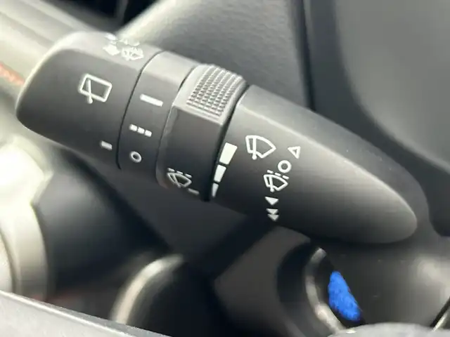 トヨタ ＲＡＶ４ アドベンチャー 愛知県 2020(令2)年 3.2万km アティチュードブラックマイカ 禁煙車/４WD/ワンオーナー/9インチナビ/（CD/DVD/Bluetooth/フルセグTV/SD)/バックカメラ/TRDフロントバンパーガーニッシュ/パノラマサンルーフ/トヨタセーフティセンス/・プリクラッシュセーフティ/・レーダークルーズコントロール/・レーンキープアシスト/・オートマチックハイビーム/・ロードサインアシスト/ドライブレコーダー/ETC/ブラック合皮スポーティシート/パワーシート/NITROpower製17インチアルミホイール/ホワイトレタータイヤ/ブラックルーフレール/ダウンヒルアシストコントロール/電子パーキングブレーキ/オートホールド/ラゲッジマット/オートリトラクダブルミラー/イルミスカッフプレート/ドアハンドルプロテクター/スマートキー/スペアキー有/プッシュスタート/LEDヘッドライト/フロントフォグランプ/リフトアップ