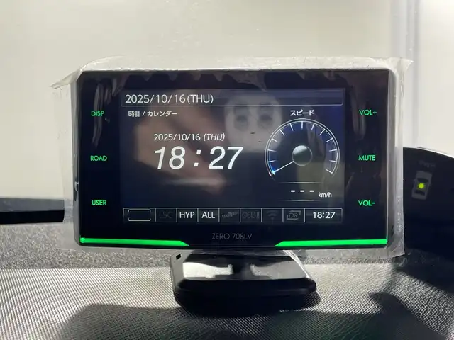 トヨタ アクア G ブラックソフトレザーセレ 福岡県 2014(平26)年 3.1万km ライムホワイトパールクリスタルシャイン 社外9インチメモリナビ/・CD/DVD/BT/フルセグTV/・バックモニター/レザーシート/・シートヒーター（D/N)/革巻きステアリング/ETC/レーダー探知機/スマートキー/・プッシュスタート/LEDヘッドライト/・オートライト/コーナーポール
