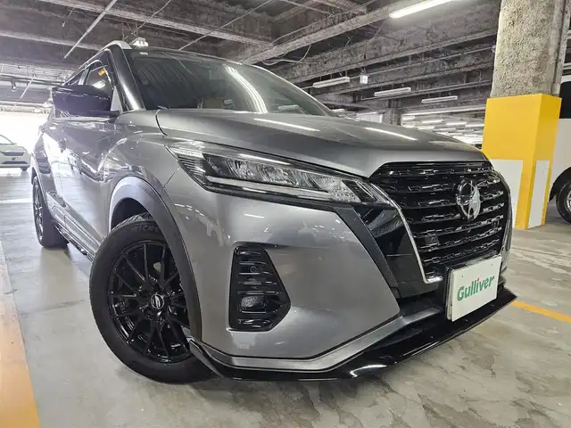 日産 キックス X ツートーンインテリアED 宮崎県 2021(令3)年 7.5万km ダークメタルグレー/ピュアブラック 2トーン 〇ワンオーナー/〇純正ナビ/〇フルセグTV/〇バックカメラ/〇アラウンドビューモニター/〇ビルトインETC/〇日産オリジナルナビ連動ドライブレコーダー/〇セーフティアシスト/〇インテリジェントオートライト/〇LEDヘッドランプ/〇LEDフロントフォグランプ/〇インテリジェントルームミラー/〇革巻きステアリングホイール/〇ステアリングヒーター/〇合皮シート/シートヒーター/〇MID17インチアルミホイール/〇シルバールーフレール/〇インテリジェントキー/LEDプッシュパワースターター/〇充電用USBソケット/〇スペアキー/〇禁煙車