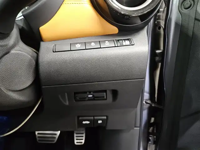 日産 キックス X ツートーンインテリアED 宮崎県 2021(令3)年 7.5万km ダークメタルグレー/ピュアブラック 2トーン 〇ワンオーナー/〇純正ナビ/〇フルセグTV/〇バックカメラ/〇アラウンドビューモニター/〇ビルトインETC/〇日産オリジナルナビ連動ドライブレコーダー/〇セーフティアシスト/〇インテリジェントオートライト/〇LEDヘッドランプ/〇LEDフロントフォグランプ/〇インテリジェントルームミラー/〇革巻きステアリングホイール/〇ステアリングヒーター/〇合皮シート/シートヒーター/〇MID17インチアルミホイール/〇シルバールーフレール/〇インテリジェントキー/LEDプッシュパワースターター/〇充電用USBソケット/〇スペアキー/〇禁煙車