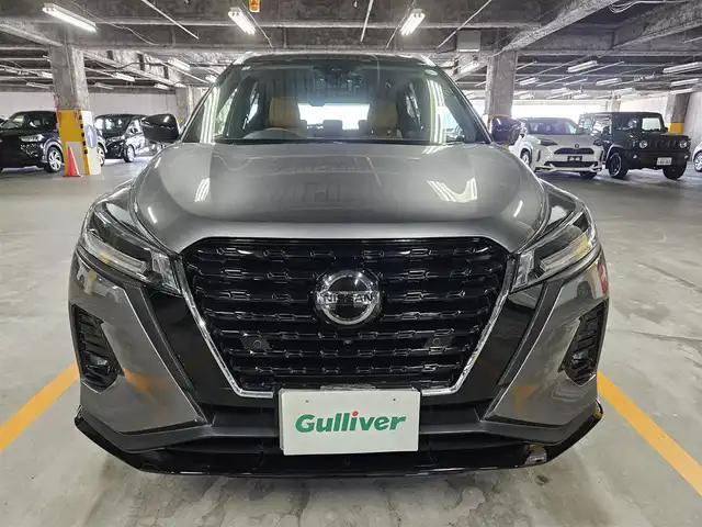 日産 キックス X ツートーンインテリアED 宮崎県 2021(令3)年 7.5万km ダークメタルグレー/ピュアブラック 2トーン 〇ワンオーナー/〇純正ナビ/〇フルセグTV/〇バックカメラ/〇アラウンドビューモニター/〇ビルトインETC/〇日産オリジナルナビ連動ドライブレコーダー/〇セーフティアシスト/〇インテリジェントオートライト/〇LEDヘッドランプ/〇LEDフロントフォグランプ/〇インテリジェントルームミラー/〇革巻きステアリングホイール/〇ステアリングヒーター/〇合皮シート/シートヒーター/〇MID17インチアルミホイール/〇シルバールーフレール/〇インテリジェントキー/LEDプッシュパワースターター/〇充電用USBソケット/〇スペアキー/〇禁煙車