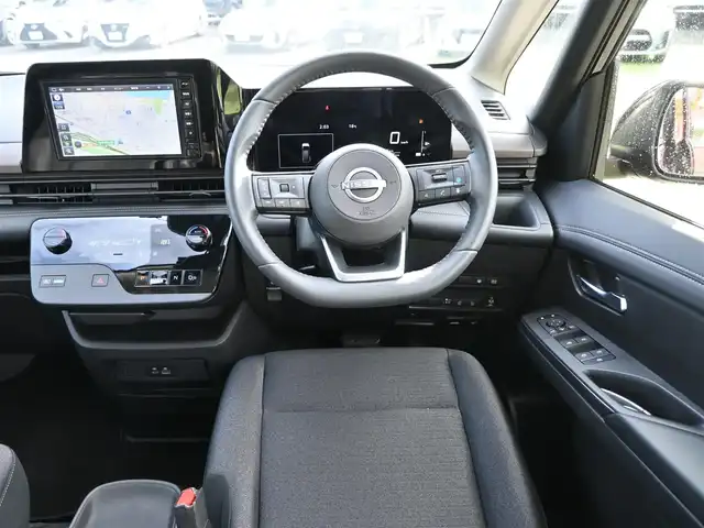 日産 セレナ e－パワー ハイウェイスター V 千葉県 2024(令6)年 1.2万km ダイヤモンドブラック エマージェンシーブレーキ/プロパイロット/インテリジェントクルーズコントロール/インテリジェントルームミラー/両側パワースライドドア/純正コネクティッドナビ/地デジTV/【Bluetooth接続】/アラウンドビューモニター/ドライブレコーダー/革巻きステアリング/ステアリングスイッチ/ETC/LEDヘッドライト/ウインカーミラー/コーナーセンサー/純正16インチアルミホイル/サイド/カーテンエアバッグ/インテリジェントキー