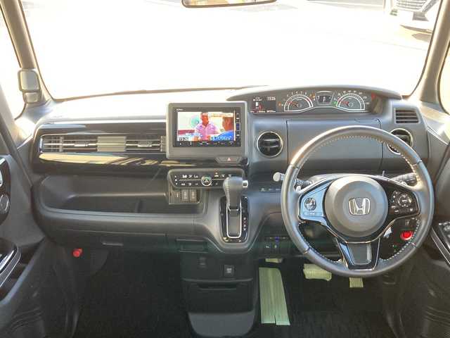 ホンダ Ｎ ＢＯＸ カスタム L ターボ 岐阜県 2021(令3)年 5.8万km プラチナホワイトパール 登録時走行距離：57376km/純正ナビ/バックカメラ/テレビ・Bluetooth・CD/両側パワースライドドア/レーダークルーズコントロール/ホンダセンシング/コーナーセンサー/ETC/LEDヘッドライト/オートライト/ハーフレザーシート/純正15インチアルミホイール/プッシュスタート/スマートキー