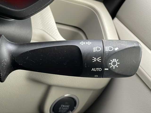 スバル ステラ G 山口県 2016(平28)年 7.2万km ブラックマイカメタリック 社外メモリナビ【GCX515】/・ワンセグテレビ/・Bluetooth/・CD／DVD/・AM/FM/・USB／iPod/ETC/バックカメラ/プッシュスタート/スマートキー/オートライト/オートエアコン/電動格納ミラー/純正フロアマット/スマートアシストIII/・衝突回避支援ブレーキ機能/・衝突警報機能/・車線逸脱警報機能/・AT誤発進抑制制御機能/・先行車発進お知らせ機能/安全装備 	 	 /・デュアルSRSエアバッグ	 	 	 /・ABS（EBD付）	 	 	 /・VDC	 	 	 /・エマージェンシーストップシグナル