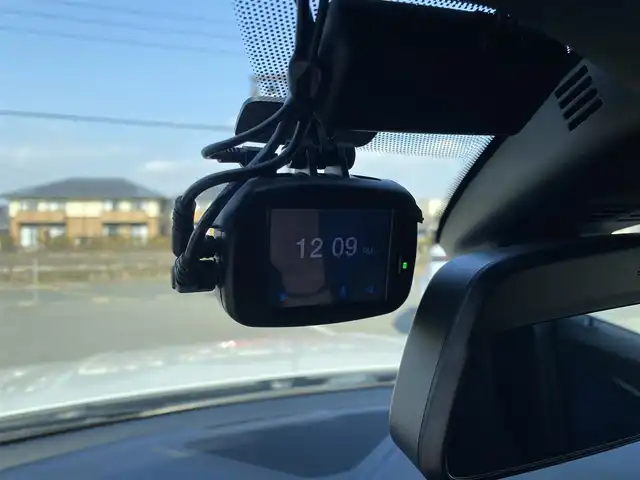 ＢＭＷ Ｍ１３５ｉ xDrive 福岡県 2020(令2)年 3.4万km 白 ・アクティブクルーズコントロール/・純正ナビ/USB/Bluetooth/carplay/・バックカメラ/・シートヒーター/・ドライブレコーダー/・フルセグテレビ/・ETC/・純正18AW/・LEDライト/・BLIS