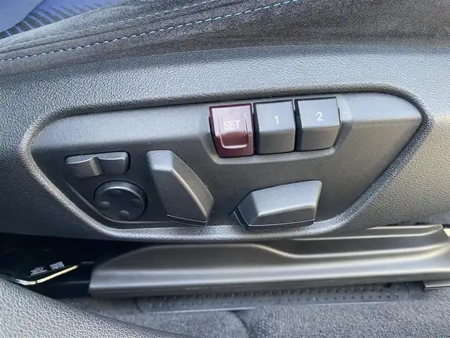 ＢＭＷ Ｍ１３５ｉ xDrive 福岡県 2020(令2)年 3.4万km 白 ・アクティブクルーズコントロール/・純正ナビ/USB/Bluetooth/carplay/・バックカメラ/・シートヒーター/・ドライブレコーダー/・フルセグテレビ/・ETC/・純正18AW/・LEDライト/・BLIS