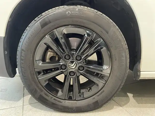 シトロエン ベルランゴ シャイン 愛知県 2020(令2)年 3.3万km 白 パノラミックガラスルーフ　/純正ディスプレイオーディオ　/Ｂｌｕｅｔｏｏｔｈ　/バックカメラ　/ＡｐｐｌｅＣａｒＰｌａｙ　/ＡｎｄｒｏｉｄＡｕｔｏ　/インテリジェントハイビーム　/ＢＳＭ　/ＬＫＡ　/ＥＴＣ/プッシュスタート/クルーズコントロール/アイドリングストップ/ウィンカーミラー