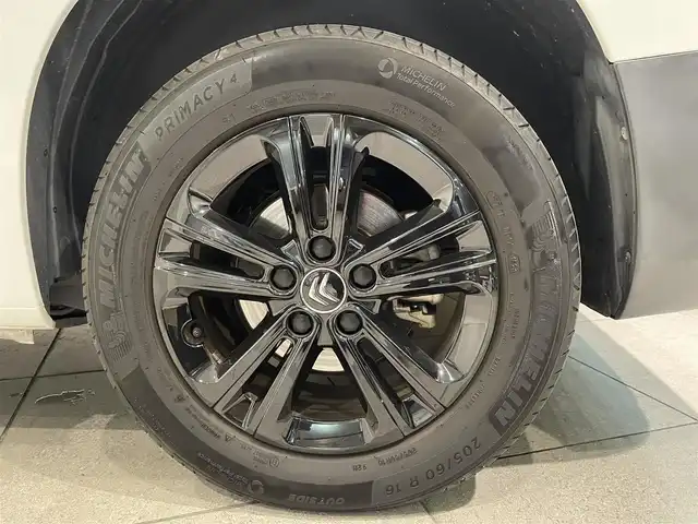 シトロエン ベルランゴ シャイン 愛知県 2020(令2)年 3.3万km 白 パノラミックガラスルーフ　/純正ディスプレイオーディオ　/Ｂｌｕｅｔｏｏｔｈ　/バックカメラ　/ＡｐｐｌｅＣａｒＰｌａｙ　/ＡｎｄｒｏｉｄＡｕｔｏ　/インテリジェントハイビーム　/ＢＳＭ　/ＬＫＡ　/ＥＴＣ/プッシュスタート/クルーズコントロール/アイドリングストップ/ウィンカーミラー