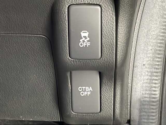 ホンダ Ｎ ＢＯＸ SSパッケージ 大阪府 2014(平26)年 5.4万km ヒダマリアイボリーパール 純正インターナビ(Gathers/VXM-145FSi)/【ワンセグTV/Bluetooth/CD/DVD/FM/AM】/両側パワースライドドア/バックカメラ/シティブレーキアクティブシステム/・低速域衝突軽減ブレーキ/・誤発進抑制機能/D/N席シートヒーター/純正14インチアルミホイール/HIDヘッドライト/オートライト/電動格納ミラー/シガーソケット/後席チップアップシート/ドアバイザー/W＋サイドエアバック/カーテンエアバック/ウィンカーミラー/スマートキー/スペアキー/プッシュスタート