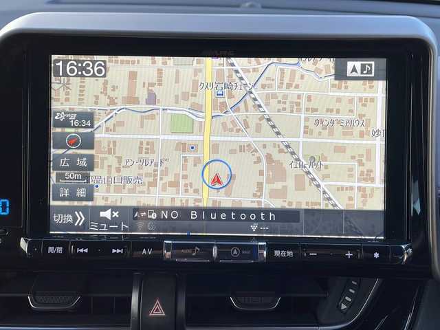 トヨタ Ｃ－ＨＲ G LEDエディション 山口県 2017(平29)年 14.4万km ホワイトパールクリスタルシャイン ワンオーナー車/社外アルパインメモリナビ/Bluetooth/フルセグTV/バックカメラ/スマートキー＆プッシュスタート/トヨタセーフティセンス/オートマチックハイビーム/レーダークルーズコントロール/レーンキープアシスト/ブラインドスポットモニター/LEDヘッドライト/LEDフォグライト/オートライト/コーナーセンサー/ステアリングスイッチ/ハーフレザーシート/前席シートヒーター/純正18インチAW/保証書・取説/スペアキー1個