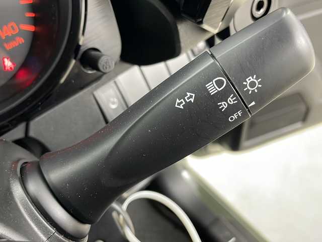 スズキ ジムニー XG 道央・札幌 2020(令2)年 3.5万km ジャングルグリーン パートタイム4WD/社外マフラー/革調シートカバー/ETC/リモコンキー/純正ラバーマット/社外ドライブレコーダー/フロントグリルガード/リアキャリア/ルーフキャリア/フォグランプ/ヘッドライトレベライザー/夏タイヤ積込有/取扱説明書/保証書/背面タイヤ積込/ヒッチメンバー