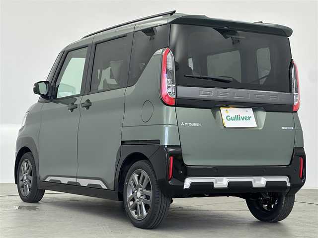 三菱 デリカミニ T プレミアム 愛知県 2025(令7)年 0.1万km未満 緑 純正９インチナビ　/（ＴＶ／ＢＴ）　/レーダークルーズコントロール　/全方位モニター　/パドルシフト　/衝突軽減システム　/コーナーセンサー　/レーンキープアシスト　/両側パワースライドドア　/ハーフレザーシート　/前席シートヒーター　/ハンドルヒーター　/純正ＡＷ