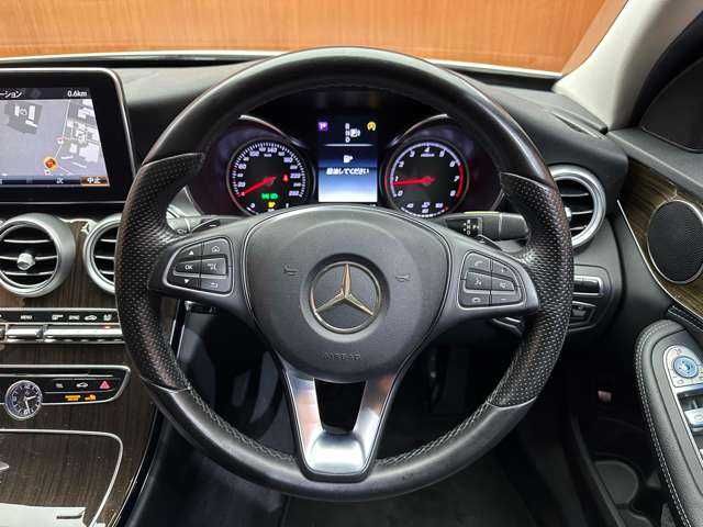 メルセデス・ベンツ Ｃ２００ アバンギャルド 千葉県 2015(平27)年 7.1万km ポーラホワイト ｃａｒｌｓｓｏｎ製１９インチＡＷ　/純正ナビ　/バックカメラ　/ハーフレザーシート　/シートヒーター　/パワーシート　/ドライブレコーダー　/フルセグＴＶ　/ＬＥＤヘッドライト　/オートライト　/ＥＴＣ