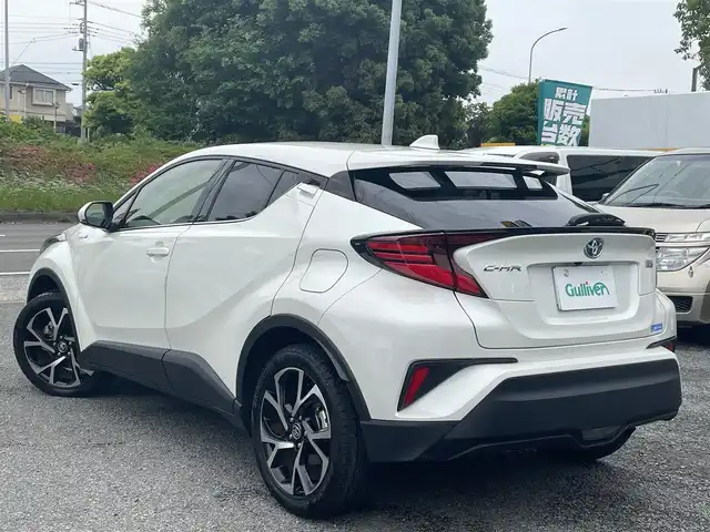 トヨタ Ｃ－ＨＲ ハイブリッド 1．8G 神奈川県 2019(令1)年 3.6万km ホワイトパールクリスタルシャイン ワンオーナー/純正ナビ・フルセグ・USB・Bluetooth・Miracast/全周囲カメラ/ビルトインETC/TVキャンセラー/革巻ハンドル/クルーズコントロール/ステアリングリモコン/トヨタセーフティセンス/ハーフレザーシート/前席シートヒーター/トノカバー/ラゲッジマット/ISOFIX対応/新車時保証書/取扱説明書/ナビ取扱説明書/スマートキー×2DVDナビ