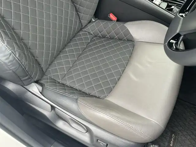 トヨタ Ｃ－ＨＲ ハイブリッド 1．8G 神奈川県 2019(令1)年 3.6万km ホワイトパールクリスタルシャイン ワンオーナー/純正ナビ・フルセグ・USB・Bluetooth・Miracast/全周囲カメラ/ビルトインETC/TVキャンセラー/革巻ハンドル/クルーズコントロール/ステアリングリモコン/トヨタセーフティセンス/ハーフレザーシート/前席シートヒーター/トノカバー/ラゲッジマット/ISOFIX対応/新車時保証書/取扱説明書/ナビ取扱説明書/スマートキー×2DVDナビ