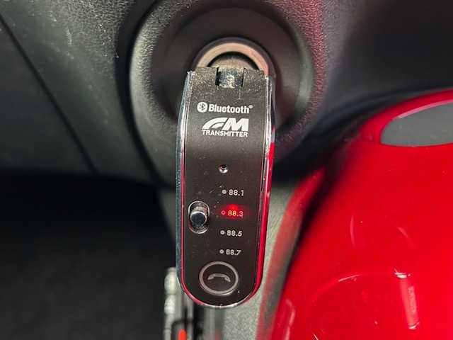 日産 ジューク 15RX タイプV 熊本県 2012(平24)年 5.2万km ラディアントレッド プッシュスタート/純正ナビ/バックカメラ/ETC/オートライト/フォグライト/純正フロアマット/純正ドアバイザー/新車保証書/取扱説明書