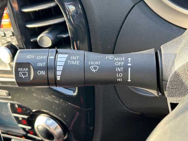 日産 ジューク 15RX タイプV 熊本県 2012(平24)年 5.2万km ラディアントレッド プッシュスタート/純正ナビ/バックカメラ/ETC/オートライト/フォグライト/純正フロアマット/純正ドアバイザー/新車保証書/取扱説明書