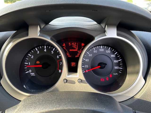 日産 ジューク 15RX タイプV 熊本県 2012(平24)年 5.2万km ラディアントレッド プッシュスタート/純正ナビ/バックカメラ/ETC/オートライト/フォグライト/純正フロアマット/純正ドアバイザー/新車保証書/取扱説明書