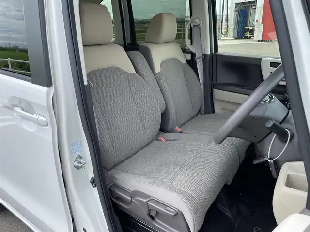 ホンダ Ｎ ＢＯＸ G L ホンダセンシング 大分県 2018(平30)年 2.8万km プラチナホワイトパール 純正メモリナビ/・フルセグTV/CD/DVD/SD/Bluetooth/バックカメラ/ビルトインETC/片側パワースライドドア/ISOFIX対応/後席用サイドサンシェード/ステアリングリモコン/純正LEDヘッドライト/純正フロアマット/純正ドアバイザ―/新車保証書/取扱説明書/スペアキー１本/ホンダセンシング/・アダプティブクルーズコントロール/・衝突被害軽減ブレーキ/・先行車発進お知らせ機能/・路外逸脱抑制機能/・標識認識機能