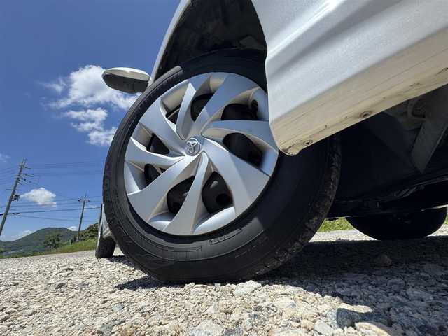 トヨタ ヤリス G 兵庫県 2021(令3)年 5.1万km ホワイトパールクリスタルシャイン モデリスタフロントエアロ/純正ディスプレイオーディオ/全方位モニター/Bluetooth接続可/3眼LEDヘッドライト