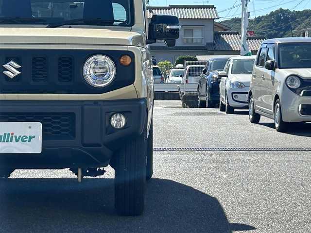 スズキ ジムニー XC 広島県 2021(令3)年 3.1万km シフォンアイボリーM ワンオーナー/パイオニアディスプレイオーディオ/　（Bluetooth/CD/DVD）/クルーズコントロール/パートタイム4WD/スペアタイヤ/USB入力端子/バックカメラ/ETC/ドライブレコーダー/シートヒーター（D+N席）/純正16インチアルミホイール/純正フロアマット/LEDヘッドライト/フォグランプ/レーンキープアシスト/衝突被害軽減システム/盗難防止装置/オートライト/W＋サイドエアバック/カーテンエアバック/パワーステアリング/パワーウィンドウ/スマートキー/保証書/取扱説明書