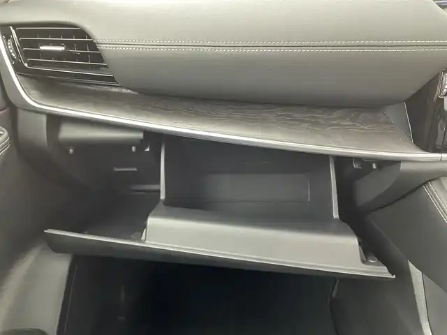 日産 エクストレイル G e－4ORCE 福井県 2023(令5)年 1.3万km 黒／ゴールド 純正12.3型ナビ/（AM/FM/BT/USB/フルセグ）/全方位カメラ/HUD/ビルトイン2.0ETC/デジタルインナーミラー/オートホールド付電子パーキング/パワーバックドア/レザーシート/D/N席パワーシート/D席メモリシート/D/N席シートヒーター/ハンドルヒーター/ブラインドスポットモニター/衝突被害軽減システム/レーダークルーズコントロール/レーンキープアシスト/コーナーセンサー/横滑り防止装置/オートLEDライト/オートマチックハイビーム/純正アルミホイール/純正フロアマット/純正エンジンスターター/社外スタッドレスタイヤ積込/保証書/取扱説明書/ナビ説明書