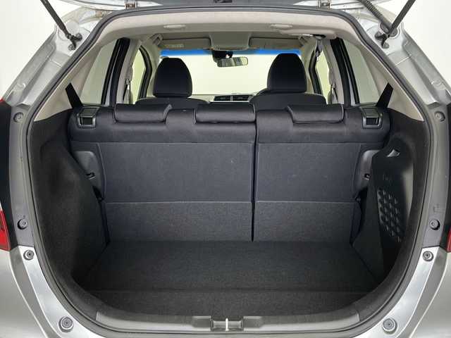 ホンダ フィット ハイブリット Fパッケージ 栃木県 2014(平26)年 1万km ティンテッドシルバーM 純正ナビ/CD/DVD/Bluetooth/AM/FM/フルセグTV/シティーブレーキアクティブシステム/バックカメラ/ETC/純正フロアマット/プッシュスタート/ステアリングスイッチ/電格ミラー/スマートキー