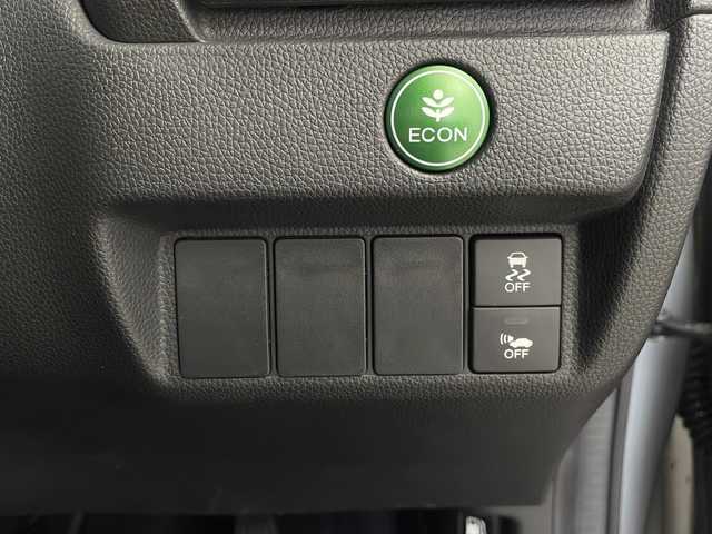 ホンダ フィット ハイブリット Fパッケージ 栃木県 2014(平26)年 1万km ティンテッドシルバーM 純正ナビ/CD/DVD/Bluetooth/AM/FM/フルセグTV/シティーブレーキアクティブシステム/バックカメラ/ETC/純正フロアマット/プッシュスタート/ステアリングスイッチ/電格ミラー/スマートキー