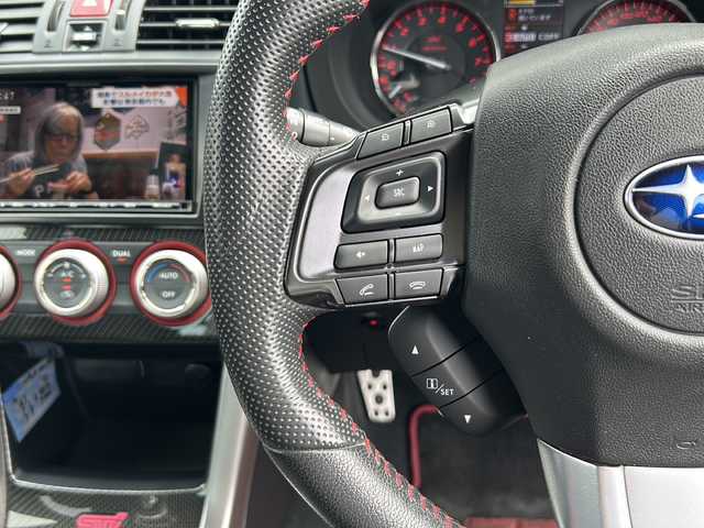 スバル ＷＲＸ ＳＴＩ STI 愛知県 2017(平29)年 7万km ダークグレーメタリック /禁煙車/ワンオーナー/6速MT//STiフロントリップスポイラー//STiリアアンダースポイラー//大型リアウィング/4本出しマフラー//ダイアトーンナビ・フルセグTV//Bluetooth/CD・DVD//バックカメラ/ETC//前方純正ドライブレコーダー//ドライバーズコントロールセンターデフ//LEDオートライト/フォグランプ//プッシュスタート/横滑り防止装置//アルミペダル/電動格納ミラーウインカー//ヘッドライトレベライザー//純正１８インチアルミ//純正フロアマット//ハーフレザーシート//ステアリングスイッチ//新車保証書/取扱説明書//スペアキー