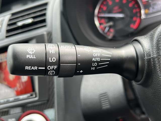 スバル ＷＲＸ ＳＴＩ STI 愛知県 2017(平29)年 7万km ダークグレーメタリック /禁煙車/ワンオーナー/6速MT//STiフロントリップスポイラー//STiリアアンダースポイラー//大型リアウィング/4本出しマフラー//ダイアトーンナビ・フルセグTV//Bluetooth/CD・DVD//バックカメラ/ETC//前方純正ドライブレコーダー//ドライバーズコントロールセンターデフ//LEDオートライト/フォグランプ//プッシュスタート/横滑り防止装置//アルミペダル/電動格納ミラーウインカー//ヘッドライトレベライザー//純正１８インチアルミ//純正フロアマット//ハーフレザーシート//ステアリングスイッチ//新車保証書/取扱説明書//スペアキー
