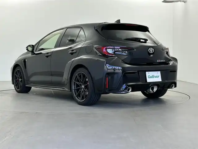トヨタ ＧＲカローラ RZ 福井県 2024(令6)年 0.7万km プレシャスブラックパール 純正メーカーオプションナビ/フルセグ/Bluetooth/ＴｏｙｏｔａＳａｆｅｔｙＳｅｎｓｅ/・プリクラッシュセーフティ/・レーントレーシングアシスト/・レーンディパーチャーアラート/・オートマチックハイビーム/・レーダークルーズコントロール/JBLサウンド/ドラレコ前後/置くだけ充電/ハンドルヒーター/シートヒーター/フォグランプ