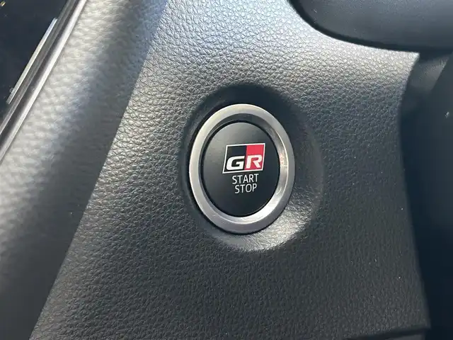 トヨタ ＧＲカローラ RZ 福井県 2024(令6)年 0.7万km プレシャスブラックパール 純正メーカーオプションナビ/フルセグ/Bluetooth/ＴｏｙｏｔａＳａｆｅｔｙＳｅｎｓｅ/・プリクラッシュセーフティ/・レーントレーシングアシスト/・レーンディパーチャーアラート/・オートマチックハイビーム/・レーダークルーズコントロール/JBLサウンド/ドラレコ前後/置くだけ充電/ハンドルヒーター/シートヒーター/フォグランプ