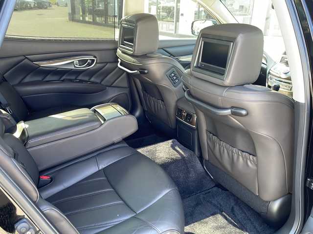 日産 シーマ ハイブリッド VIP G 大阪府 2017(平29)年 8.9万km スーパーブラック エマージェンシーブレーキ　サンルーフ　黒革シート　純正ナビ　CD DVD BT フルセグTV　後席ヘッドレストモニター　ＢＯＳＥサウンド　全席シートヒーター　前席シートクーラー　全席パワーシート　電動リアサンシェード　後席サイドシェード　助手席オットマン　左サイド・バックカメラ　ＥＴＣ　電動コーナーポール　フォグ　レーダークルコン　スマートキー　オートライト