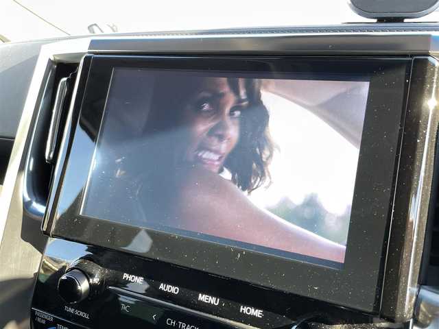 トヨタ アルファード S 三重県 2021(令3)年 4.3万km ホワイトパールクリスタルシャイン ワンオーナー/トヨタセーフティセンス/　・レーダークルーズ/　・レーンキープアシスト/　・衝突被害低減ブレーキ/　・LEDヘッドライト/　・オートハイビーム/前後コーナーセンサー/ブレーキオートホールド　/ナビ/　・フルセグTV/CD/DVD/BlueTooth/　・AppleCarPlay/AndroidAuto/フリップダウンモニター/両側パワスラドア/ビルトインETC2.0/取説/保証書/スペアキー