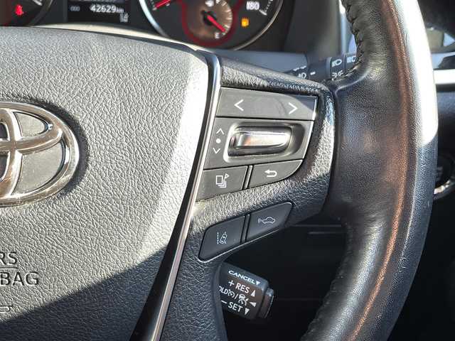 トヨタ アルファード S 三重県 2021(令3)年 4.3万km ホワイトパールクリスタルシャイン ワンオーナー/トヨタセーフティセンス/　・レーダークルーズ/　・レーンキープアシスト/　・衝突被害低減ブレーキ/　・LEDヘッドライト/　・オートハイビーム/前後コーナーセンサー/ブレーキオートホールド　/ナビ/　・フルセグTV/CD/DVD/BlueTooth/　・AppleCarPlay/AndroidAuto/フリップダウンモニター/両側パワスラドア/ビルトインETC2.0/取説/保証書/スペアキー