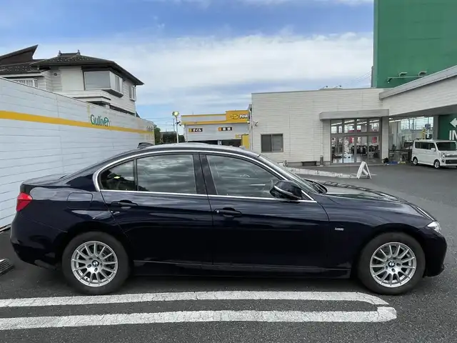 ＢＭＷ ３２０ｄ ラグジュアリー 埼玉県 2016(平28)年 18.7万km インペリアル・ブルー・ブリリアント・エフェクト 純正ナビ/ＢＳＭ/ＡＣＣ/レーンキープ/バックカメラ/ＥＴＣ/ハンズフリートランクオープナー/スペアキー