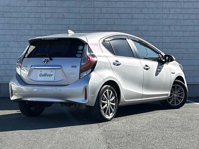 トヨタ アクア S スタイルブラック 愛知県 2018(平30)年 7.8万km シルバー 純正SDナビ　/バックカメラ　/Ｂｌｕｅｔｏｏｔｈ　/ワンセグＴＶ　/前ドラレコ　/ＥＴＣ　/ＣＤ　ＤＶＤ　/前後ソナー　/オートハイビーム　/社外アルミホイール　/ＬＥＤヘッドライト　/プッシュスタート