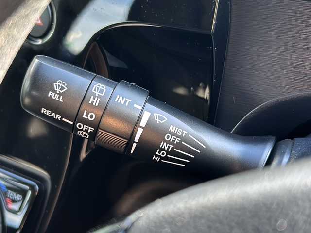 トヨタ アクア S スタイルブラック 愛知県 2018(平30)年 7.8万km シルバー 純正SDナビ　/バックカメラ　/Ｂｌｕｅｔｏｏｔｈ　/ワンセグＴＶ　/前ドラレコ　/ＥＴＣ　/ＣＤ　ＤＶＤ　/前後ソナー　/オートハイビーム　/社外アルミホイール　/ＬＥＤヘッドライト　/プッシュスタート