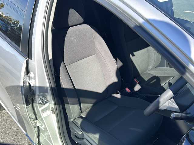 トヨタ アクア S スタイルブラック 愛知県 2018(平30)年 7.8万km シルバー 純正SDナビ　/バックカメラ　/Ｂｌｕｅｔｏｏｔｈ　/ワンセグＴＶ　/前ドラレコ　/ＥＴＣ　/ＣＤ　ＤＶＤ　/前後ソナー　/オートハイビーム　/社外アルミホイール　/ＬＥＤヘッドライト　/プッシュスタート