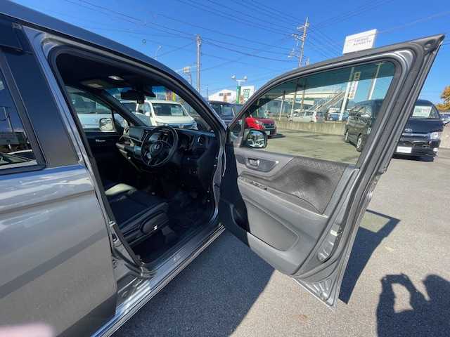 ホンダ Ｎ ＷＧＮ カスタム G SSパッケージ 静岡県 2017(平29)年 2.1万km シャイニンググレーM ●社外ディスプレイオーディオ/(ワンセグ/CD)/(ギャザズ/WX-171CP)/●ハーフレザーシート/●バックカメラ/●クルーズコントロール/●シティブレーキアクティブシステム/●フォグランプ/●オートライト/●革巻きステアリング/●ステアリングスイッチ/●ビルトインETC/●前後ドライブレコーダー/●電動格納ウィンカーミラー/●ドアバイザー/●スマートキー/●プッシュスタート/●純正ラバーマット/●純正14インチアルミホイール/●ダブル+サイド+カーテンSRS+ABS