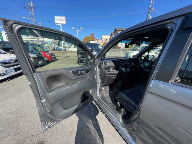 ホンダ Ｎ ＷＧＮ カスタム G SSパッケージ 静岡県 2017(平29)年 2.1万km シャイニンググレーM ●社外ディスプレイオーディオ/(ワンセグ/CD)/(ギャザズ/WX-171CP)/●ハーフレザーシート/●バックカメラ/●クルーズコントロール/●シティブレーキアクティブシステム/●フォグランプ/●オートライト/●革巻きステアリング/●ステアリングスイッチ/●ビルトインETC/●前後ドライブレコーダー/●電動格納ウィンカーミラー/●ドアバイザー/●スマートキー/●プッシュスタート/●純正ラバーマット/●純正14インチアルミホイール/●ダブル+サイド+カーテンSRS+ABS